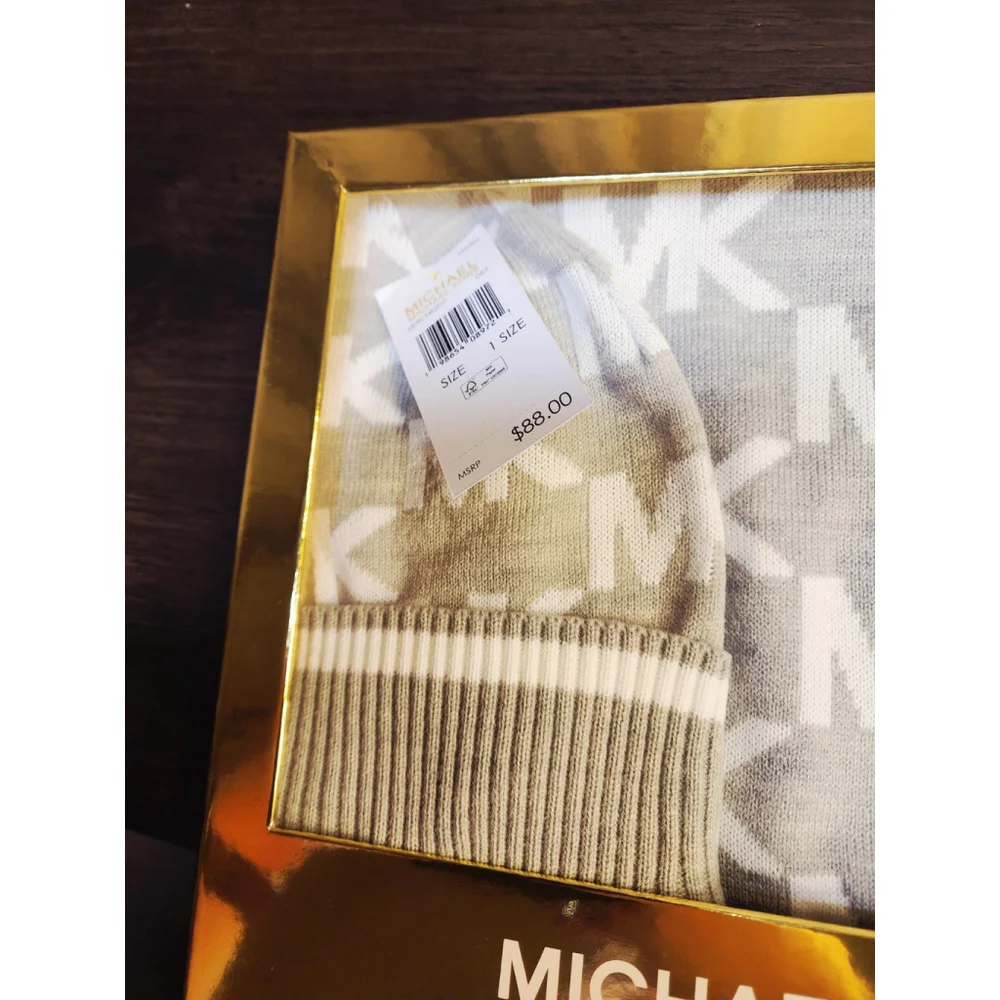MICHAEL KORS Women's Classic Logo Hat and Scarf Gift Box Set Grey Gray White